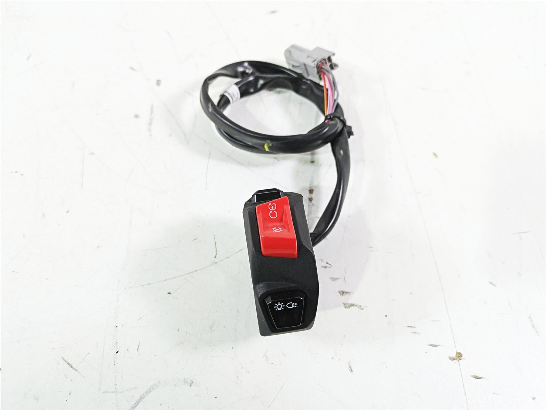 2021 Aprilia RS660 Light Right Hand Control Switch 2D000550 {{ shop.shopifyCountryName }} - Mototech271