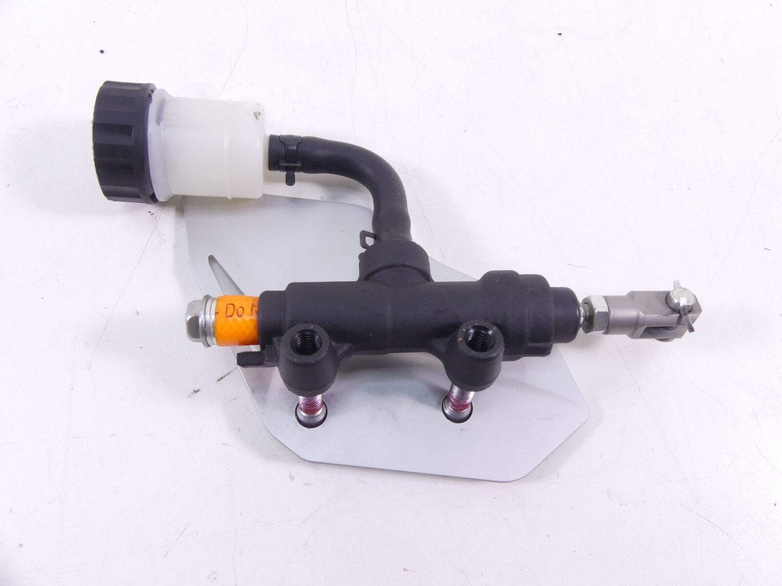 2018 Kawasaki ZX1002 NINJA H2 SX SE Rear Brake Master Cylinder 43015-0673