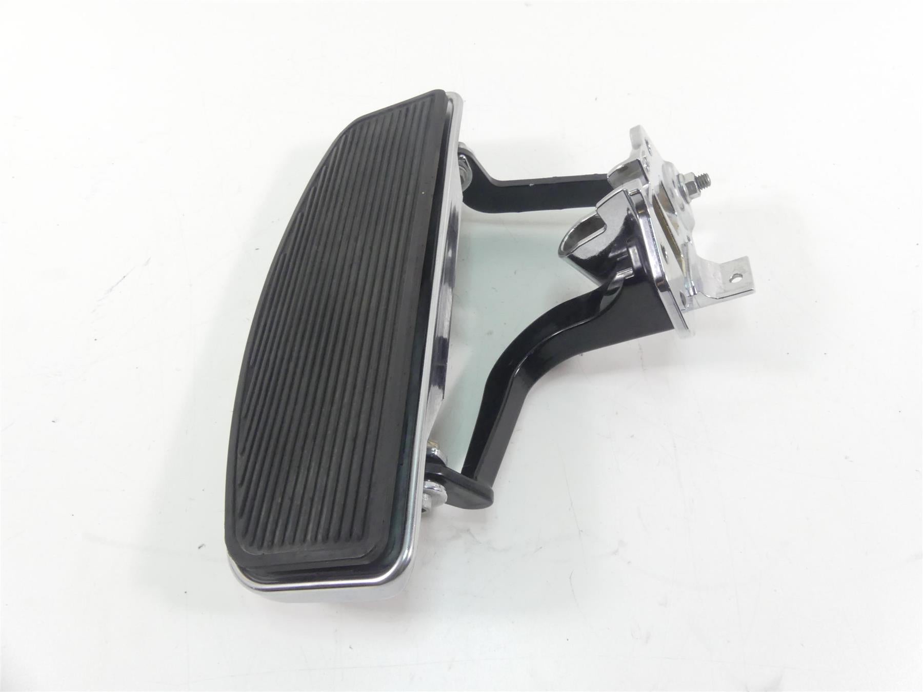 2014 Harley Touring FLHTK Electra Glide Left Rider Floor Board 50621-06