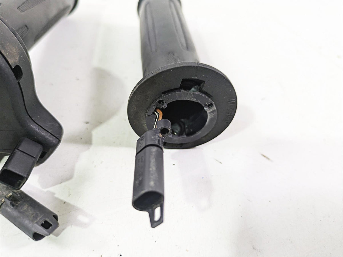 2015 BMW R1200GS Adv K51 Left Right Heated Hand Grip Set Cruise 61318552120 {{ shop.shopifyCountryName }} - Mototech271