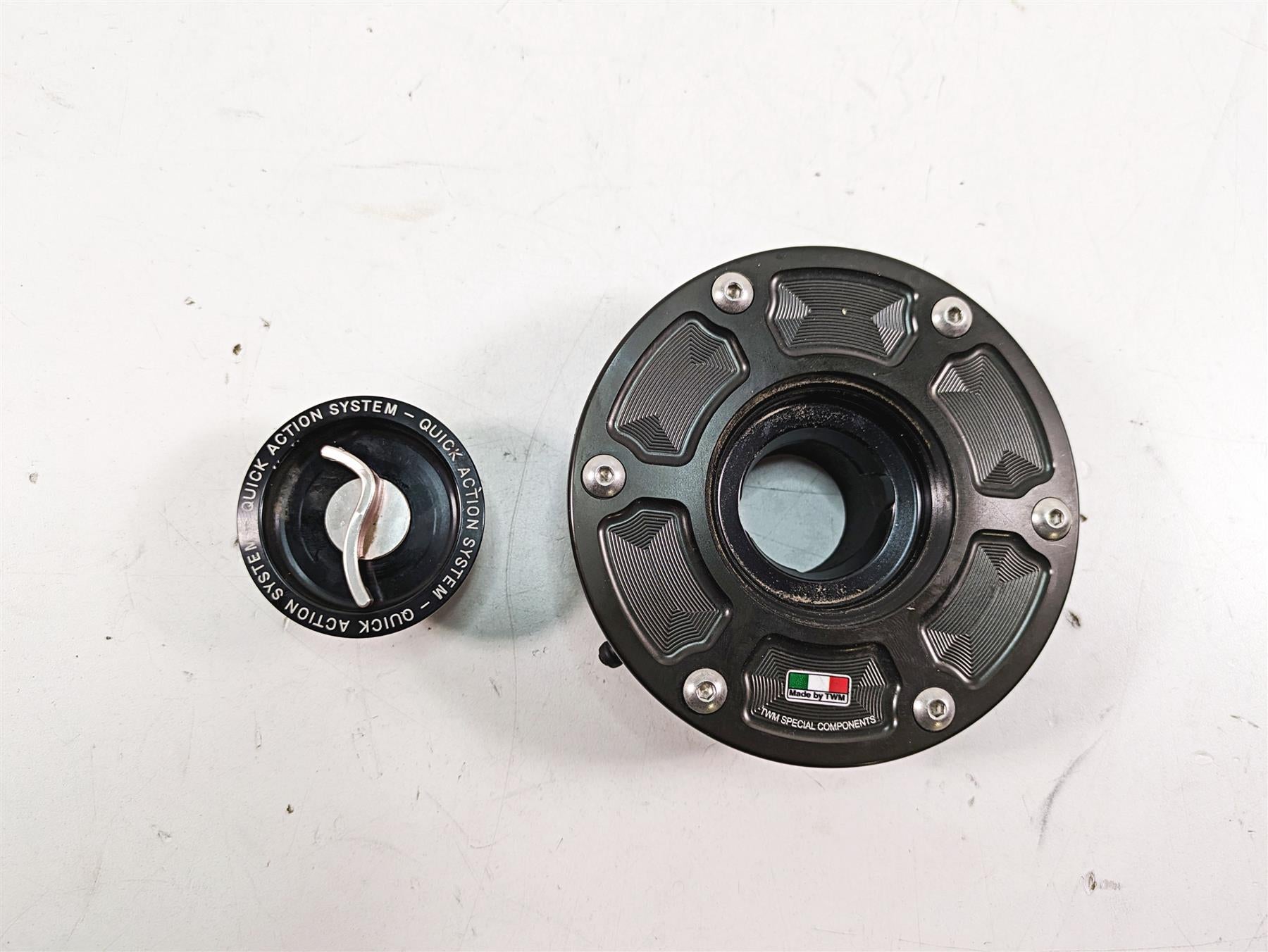 2020 Ducati Hypermotard 950 SP Twm Aluminum Fuel Tank Cap TDPR.08 {{ shop.shopifyCountryName }} - Mototech271