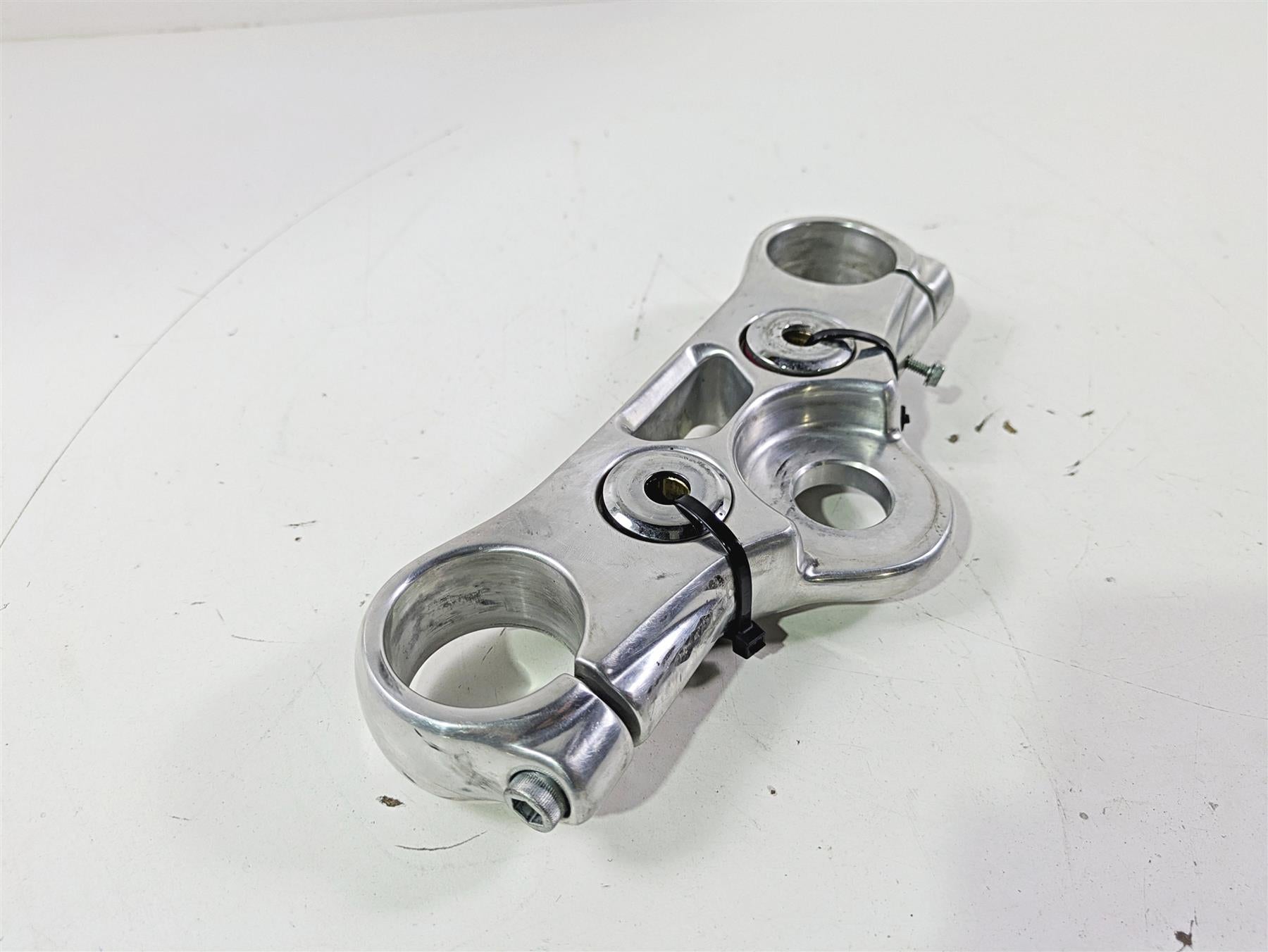 2011 Harley FXDC Dyna Super Glide Upper Triple Tree Clamp 49mm 45538-08 {{ shop.shopifyCountryName }} - Mototech271