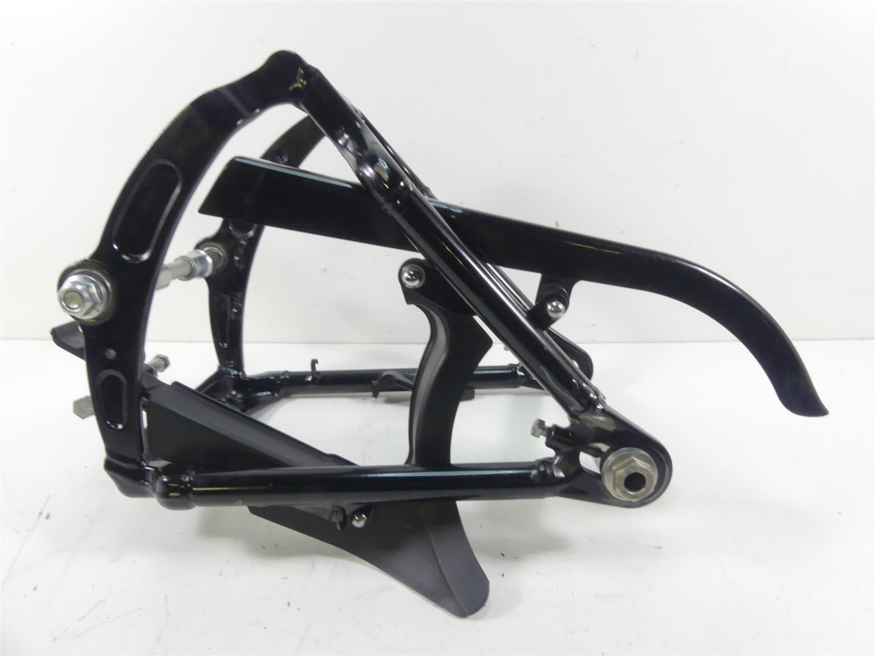 2017 Harley FLS Softail Slim Rear Swingarm Swing Arm + Guards & Axle 47573-11 | Mototech271