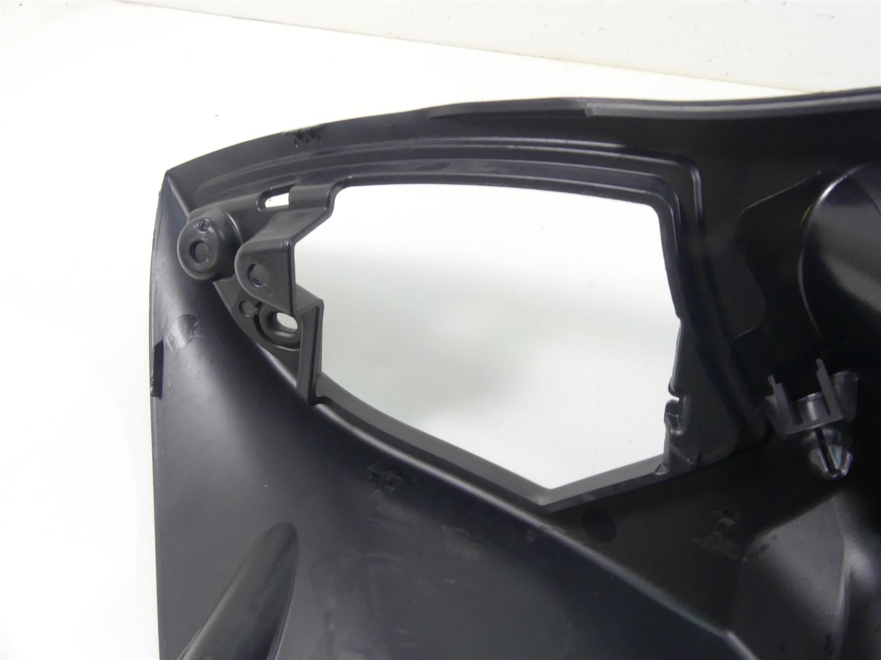 2015 Victory Cross Country Tour Front Inner Nose Dash Cover Fairing 5437066 {{ shop.shopifyCountryName }} - Mototech271