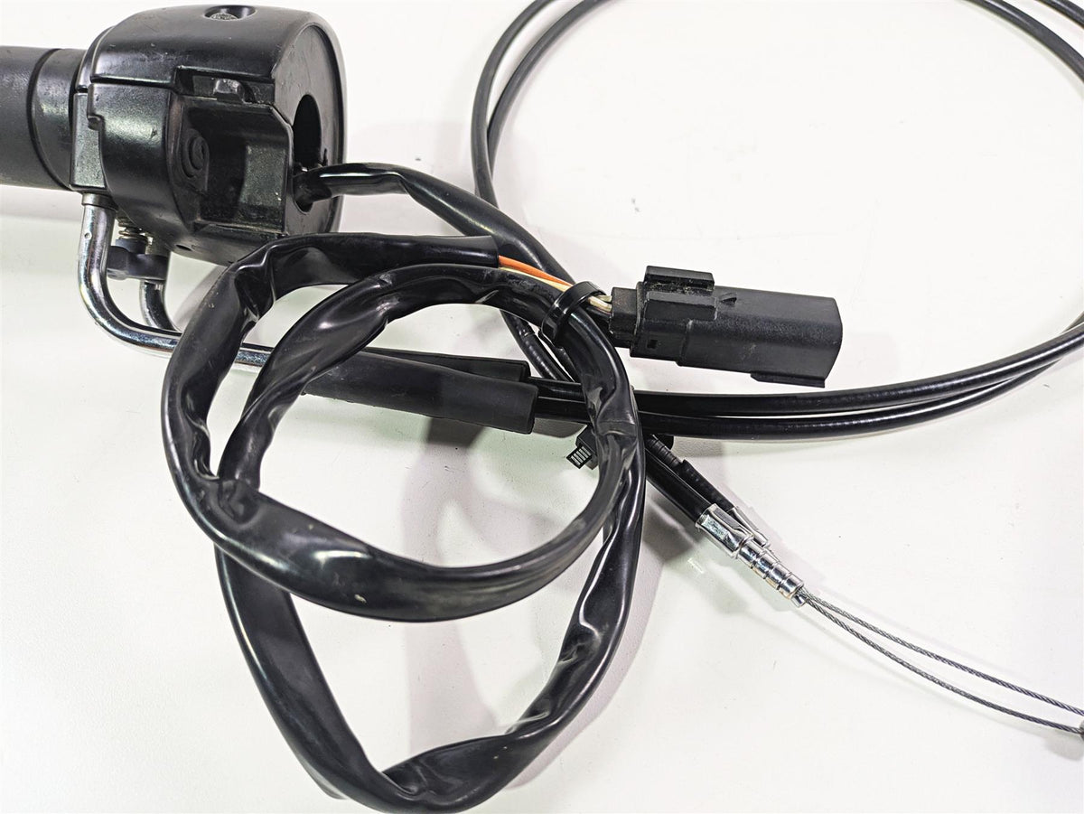 2009 Harley FXDC Dyna Super Glide Right Hand Throttle Control Switch 71684-06A {{ shop.shopifyCountryName }} - Mototech271
