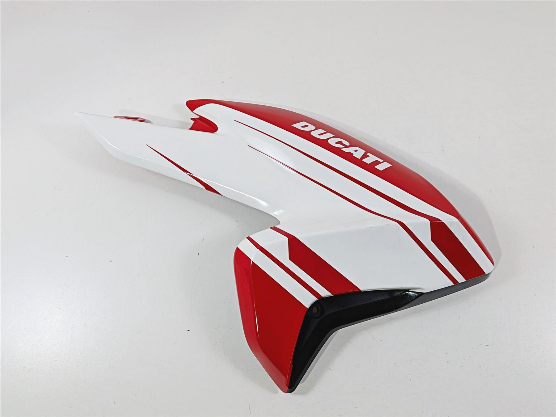 2016 Ducati Hypermotard 939 SP Right Tank Side Cover Fairing 48015691C-Mototech271