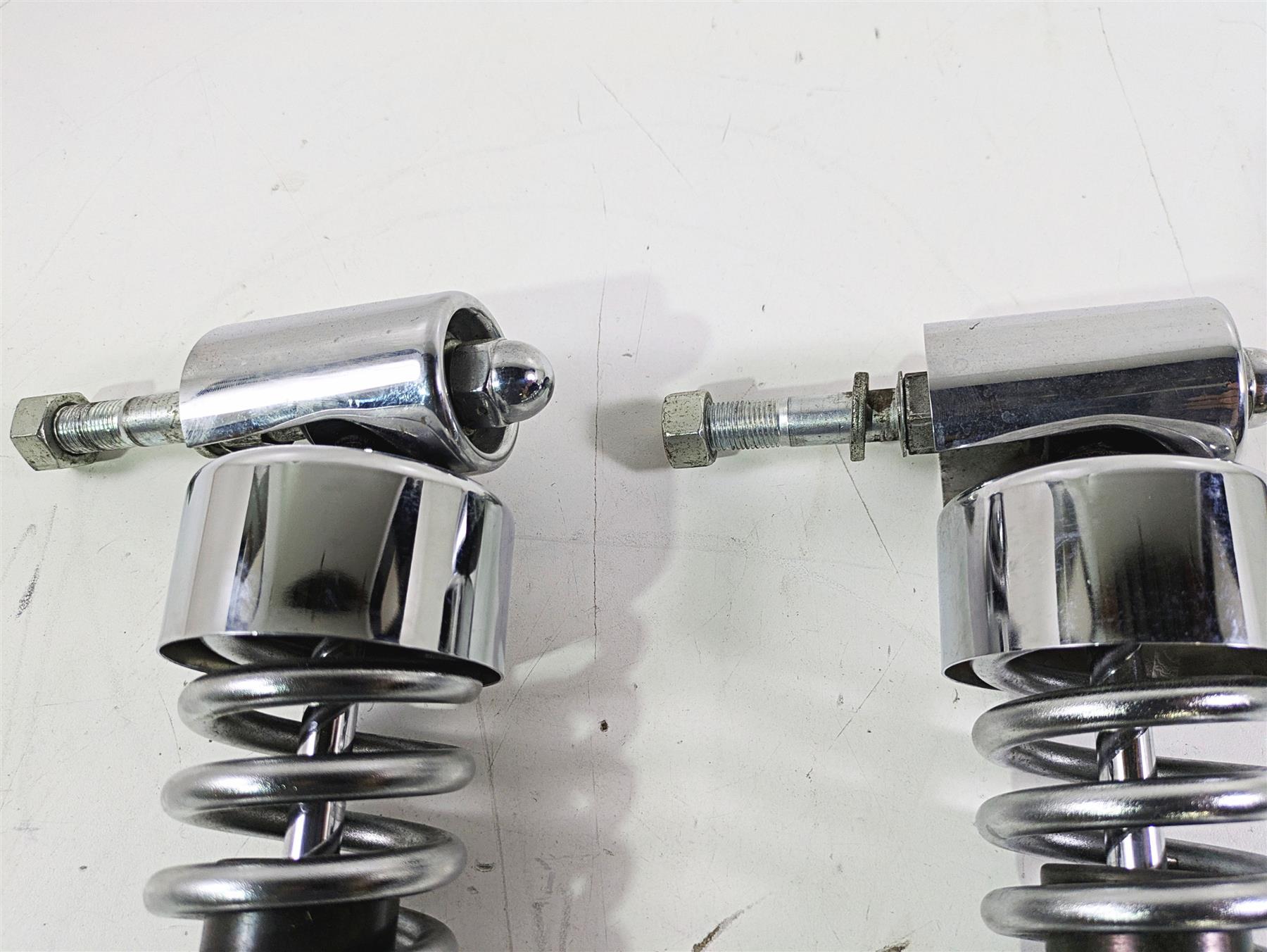 2002 Harley Dyna FXDL Low Rider Rear Damper Shocks Set 12" 54615-01 {{ shop.shopifyCountryName }} - Mototech271