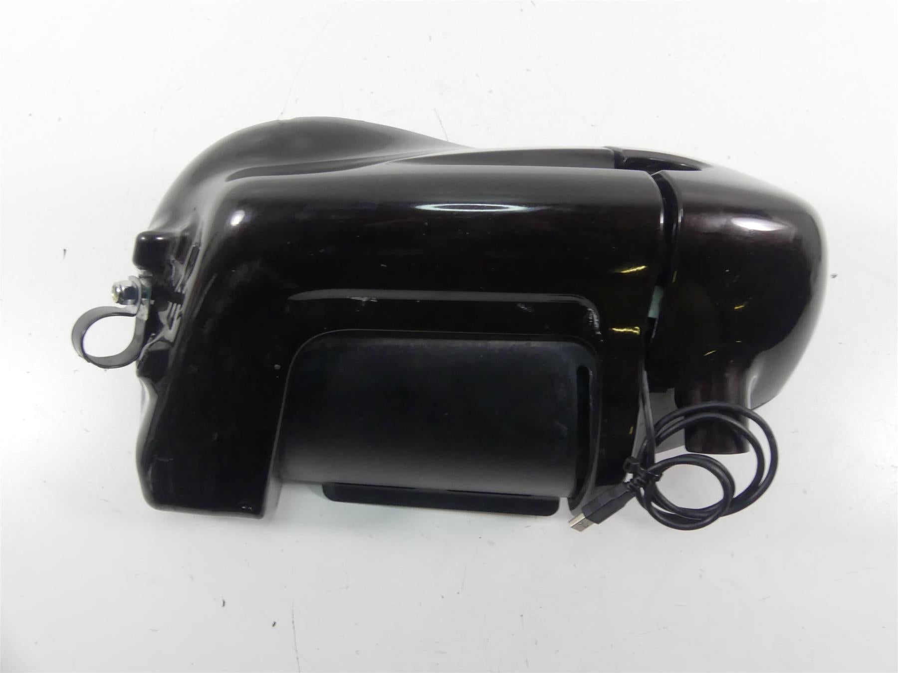 2012 Harley Touring FLHTK Electra Glide Right Side Lower Leg Fairing 58817-05A {{ shop.shopifyCountryName }} - Mototech271
