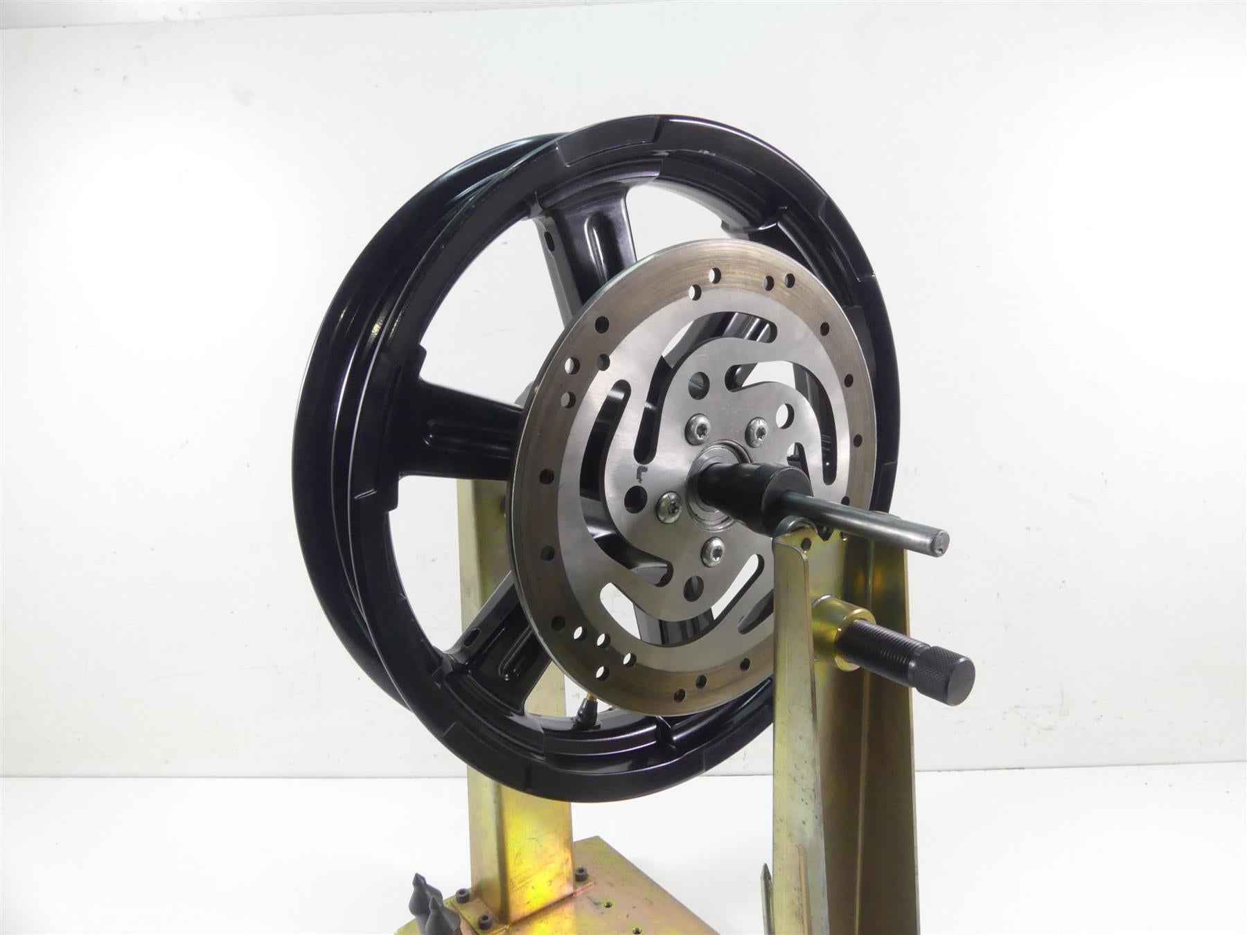 2022 Harley Softail FXBBS Street Bob Straight 16x3 Rear Wheel Rim 40900920 {{ shop.shopifyCountryName }} - Mototech271