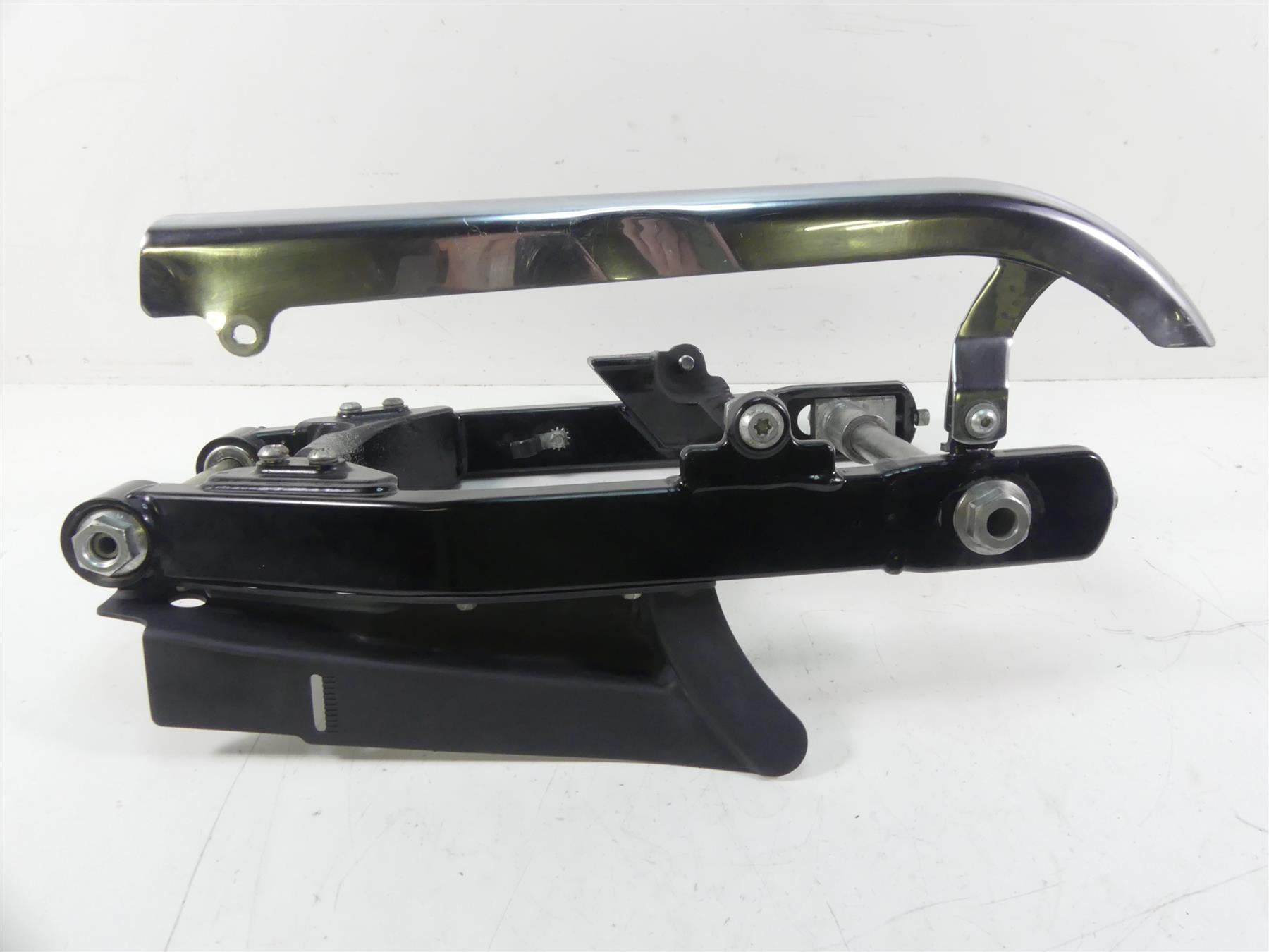 2013 Harley FXDWG Dyna Wide Glide Rear Swingarm & Belt Guards 25mm Axle 47820-10 {{ shop.shopifyCountryName }} - Mototech271