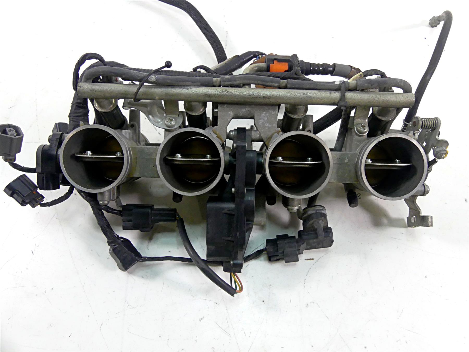 2010 Kawasaki ZX1400 ZX14 R Ninja Throttle Body & Wiring Set 16163-0108 {{ shop.shopifyCountryName }} - Mototech271