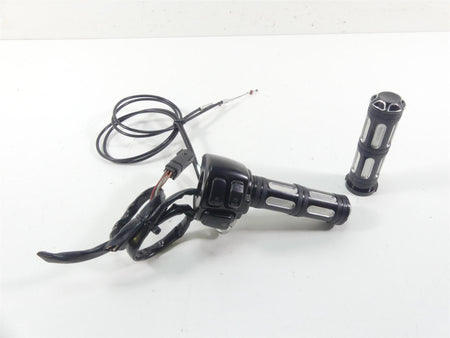 2011 Harley VRSCF Muscle Rod Right Hand Blinker Control Switch - Read 71684-06A {{ shop.shopifyCountryName }} - Mototech271