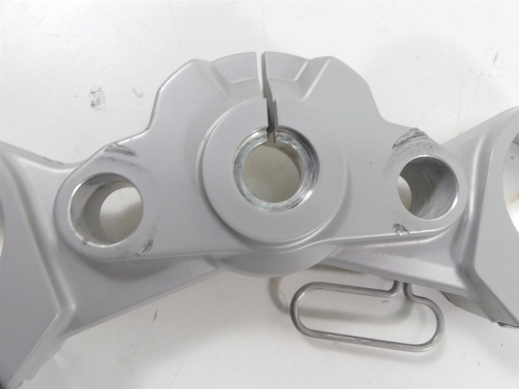 2017 BMW F800GS K72 Upper Triple Tree Steering Clamp 54mm 31427715420 {{ shop.shopifyCountryName }} - Mototech271