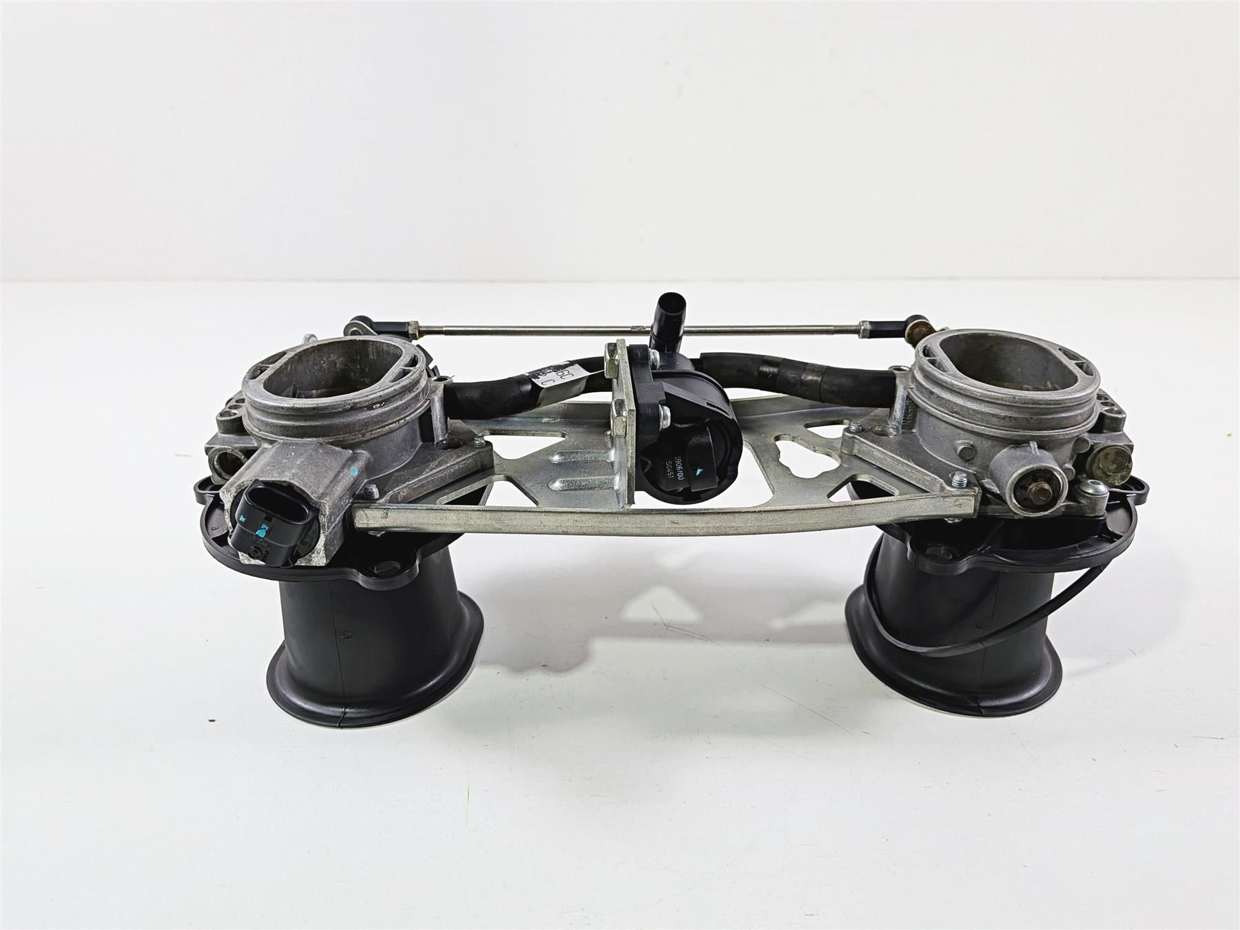 2011 Ducati Streetfighter 1098 S Throttle Body Bodies 28240793B {{ shop.shopifyCountryName }} - Mototech271