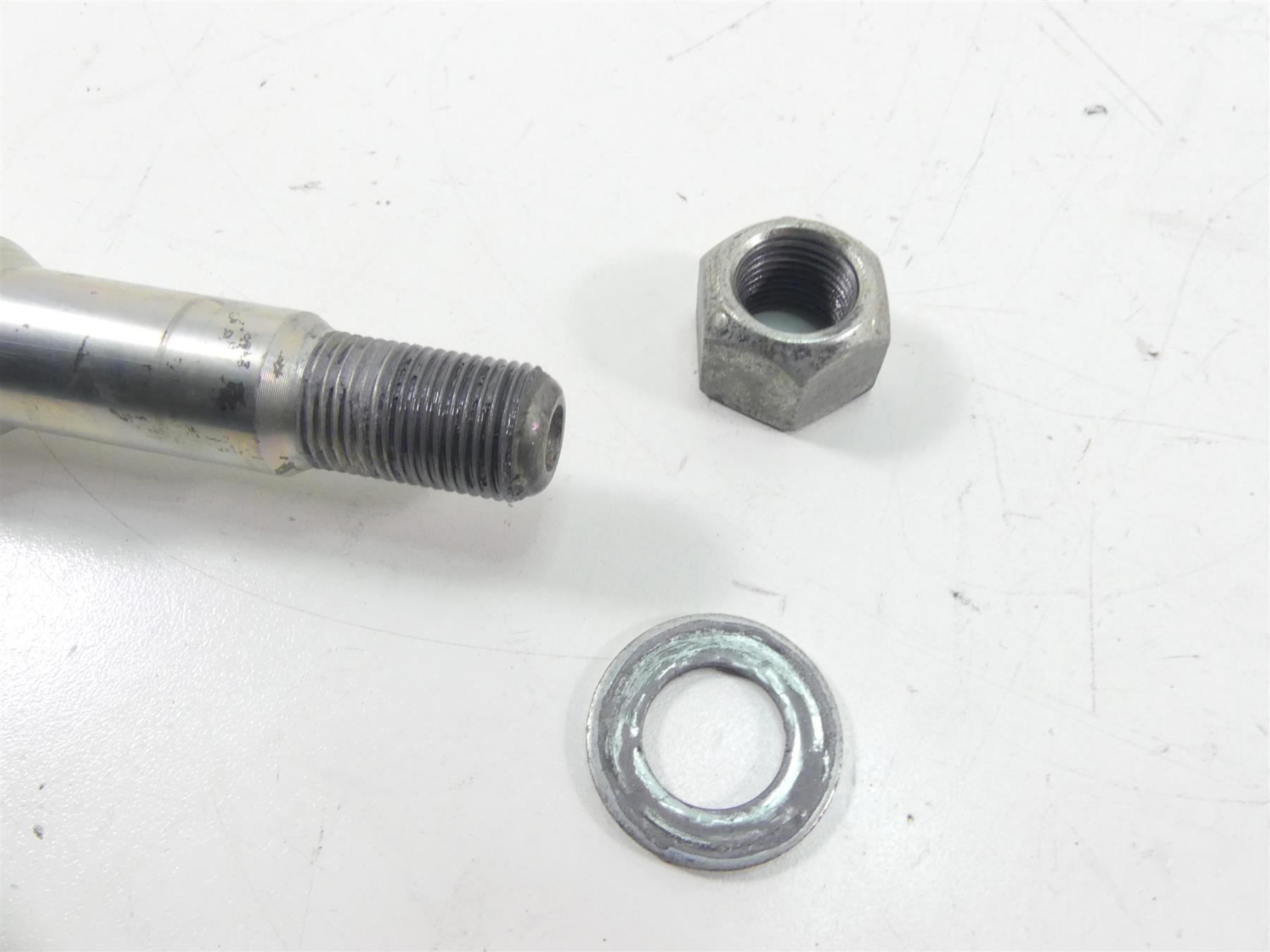 2010 Harley FXDWG Dyna Wide Glide Front 25mm Axle Wheels Spindle 41628-08 {{ shop.shopifyCountryName }} - Mototech271