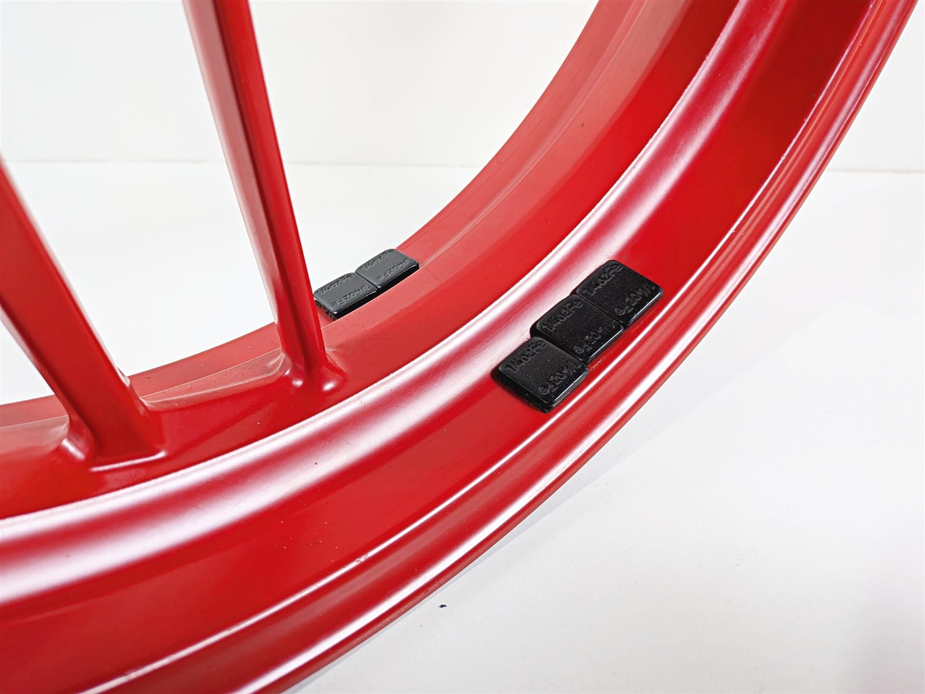 2019 Ducati 959 Panigale Straight 17x3.5 Front Wheel Red Rim 50121542AA {{ shop.shopifyCountryName }} - Mototech271
