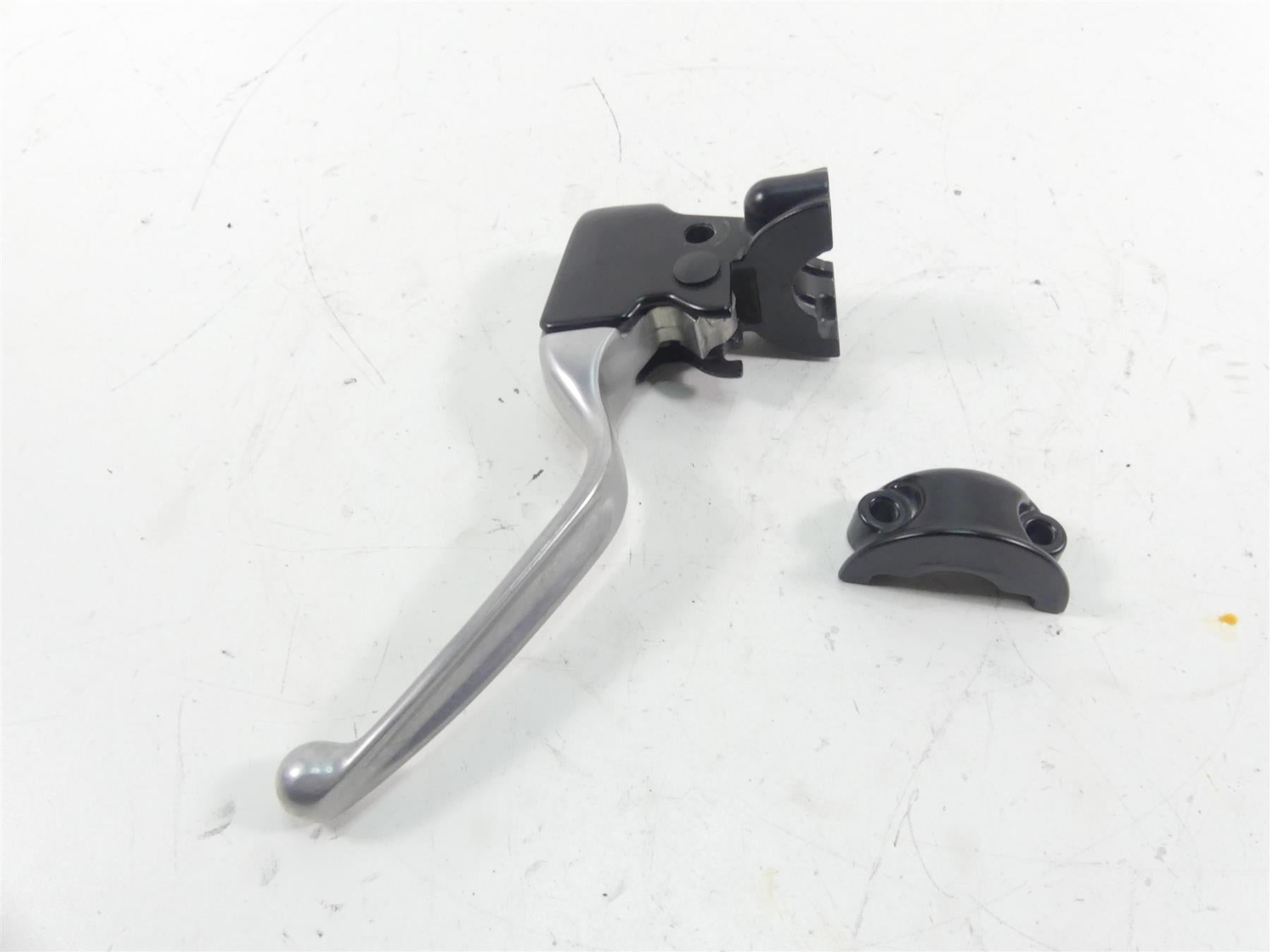 2012 Harley Touring FLHTK Electra Glide Clutch Perch & Lever 38700-08A {{ shop.shopifyCountryName }} - Mototech271