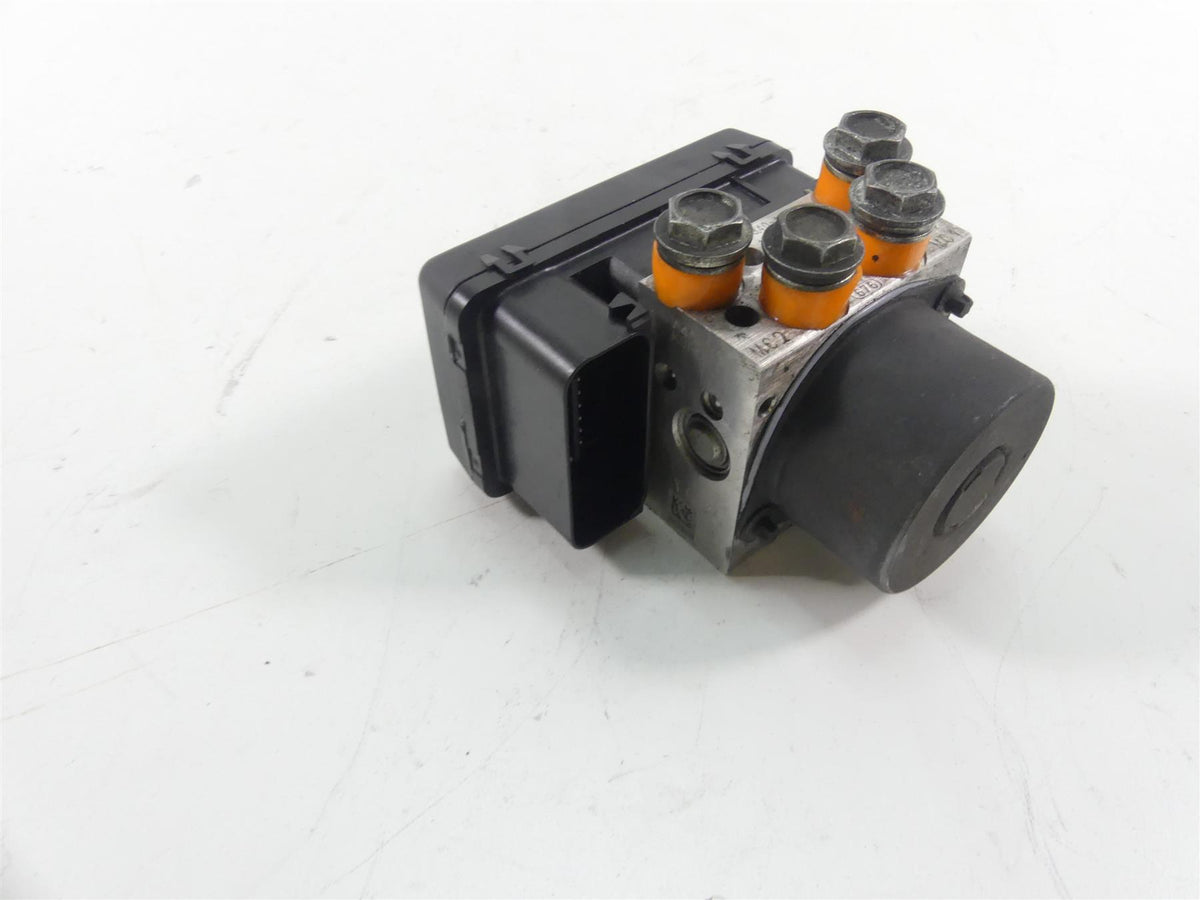 2014 Harley FXDF Dyna Fat Bob Abs Brake Pump Pressure Module 48340-12 {{ shop.shopifyCountryName }} - Mototech271
