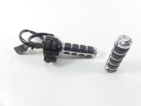 2013 Harley Touring FLHTP Electra Glide Right Cruise Control Switch 71684-06A {{ shop.shopifyCountryName }} - Mototech271