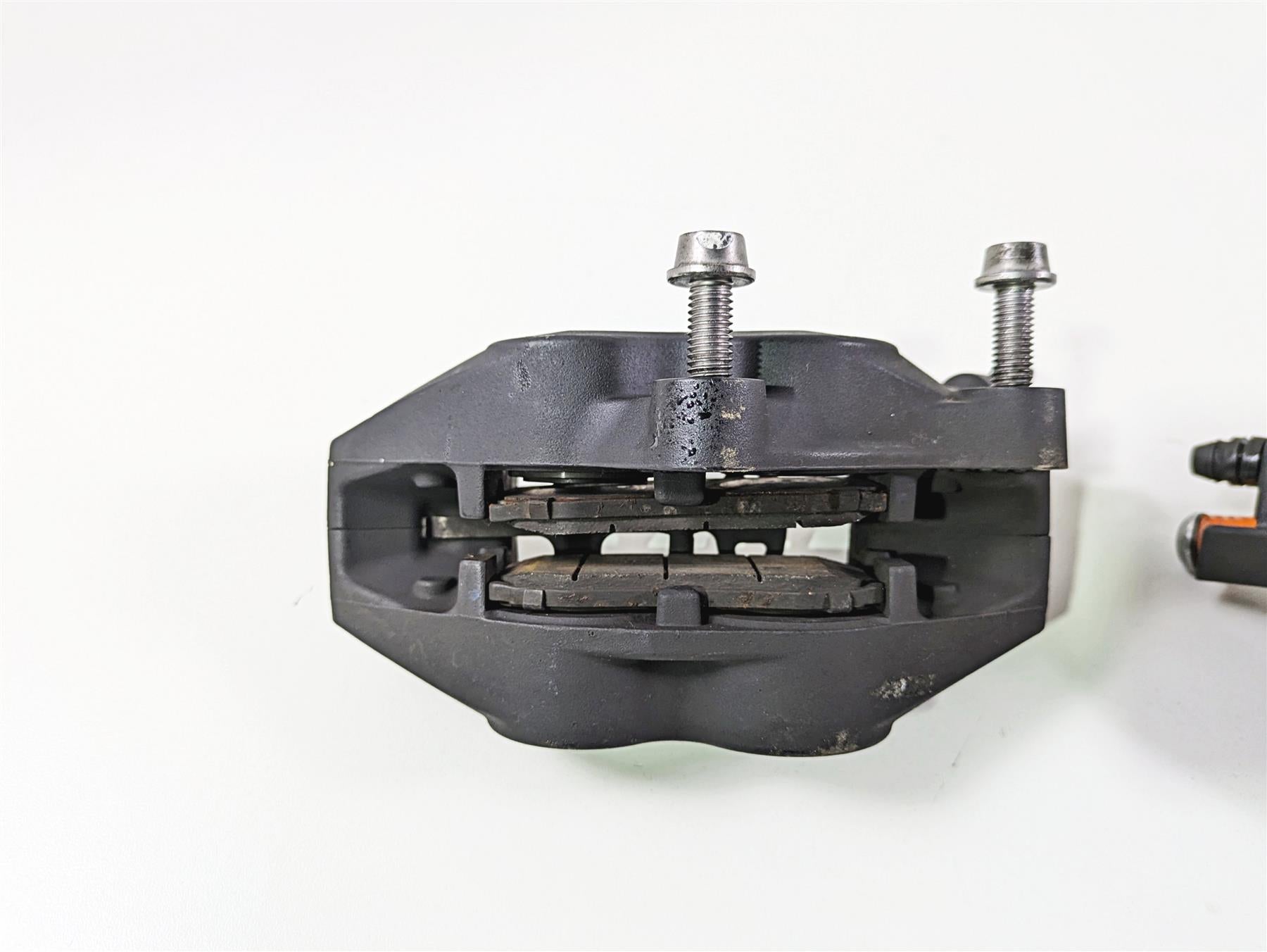 2014 BMW K1300S K40 Front Brake Caliper Set Brembo 34117711438 34117711439 {{ shop.shopifyCountryName }} - Mototech271