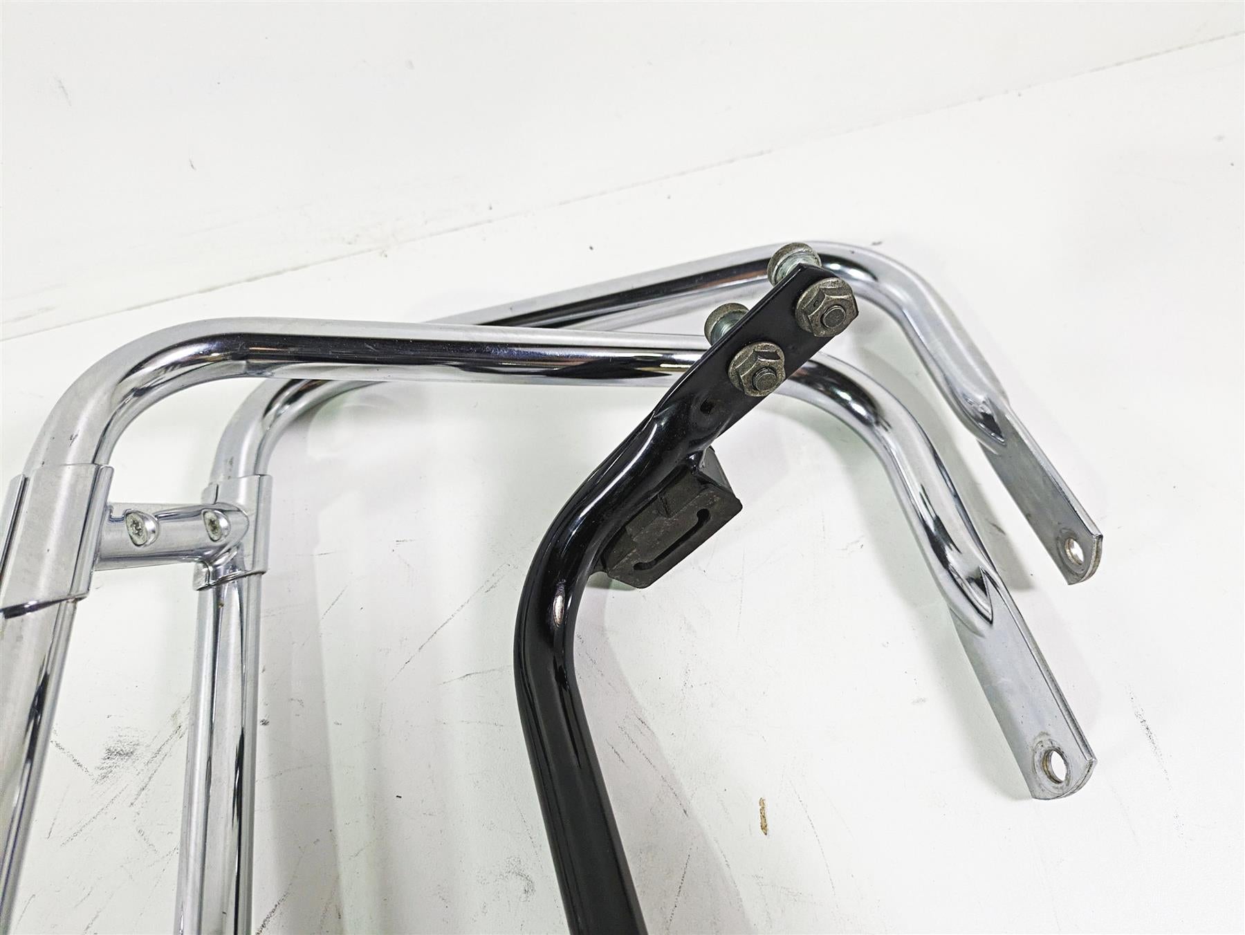 2008 Harley Touring FLHTCU E-Glide 105TH Saddlebag Guard Rails 49188-97 49172-97 {{ shop.shopifyCountryName }} - Mototech271