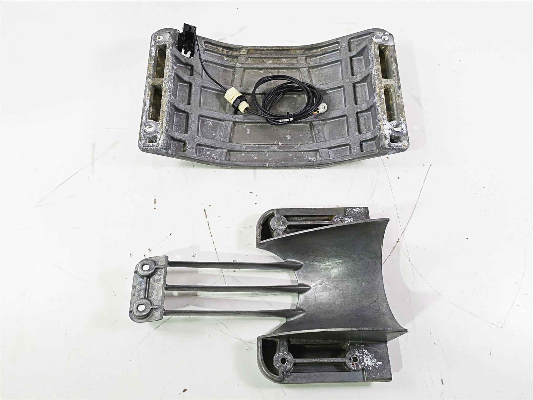 2020 Yamaha Waverunner VX1050 Deluxe Skid Plate Speed Sensor Set F2X-U273B-00-00 {{ shop.shopifyCountryName }} - Mototech271