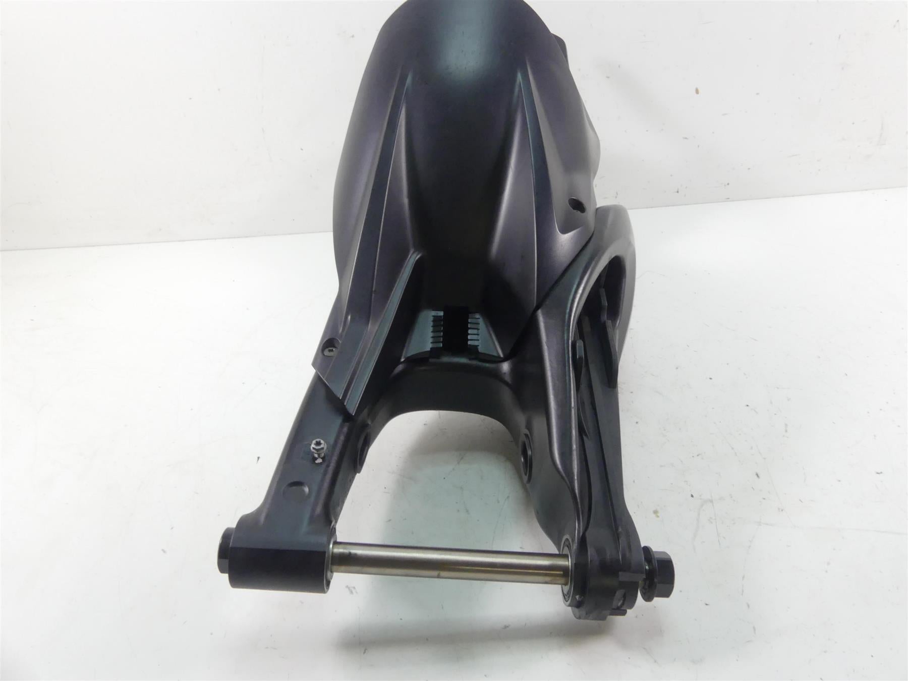 2015 KTM 1290R Super Duke Swingarm Swing Arm Suspension & Axle 6130403004433 {{ shop.shopifyCountryName }} - Mototech271