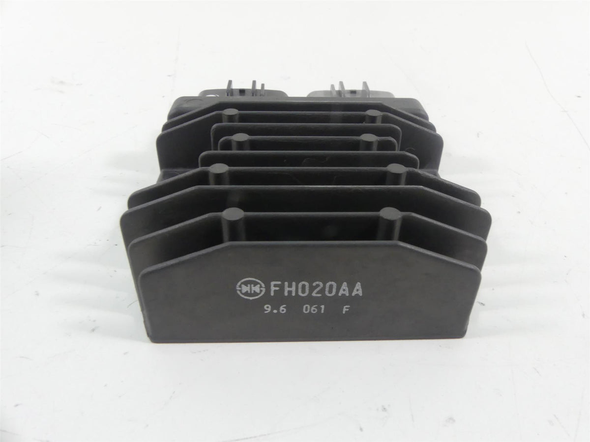 2013 Ducati Streetfighter 848 Rectifier Voltage Regulator 54040191A FH020AA {{ shop.shopifyCountryName }} - Mototech271