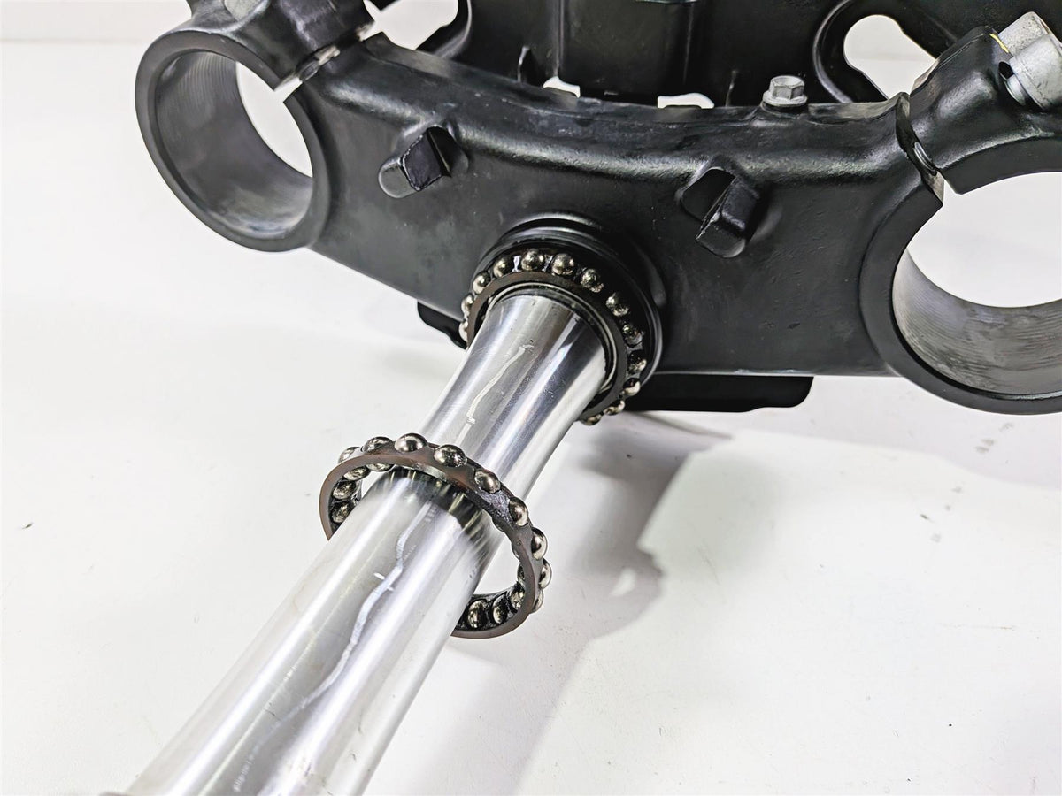 2018 Aprilia RSV4 RR Lower Triple Tree Steering Clamp 2B003923 848736 890848 {{ shop.shopifyCountryName }} - Mototech271