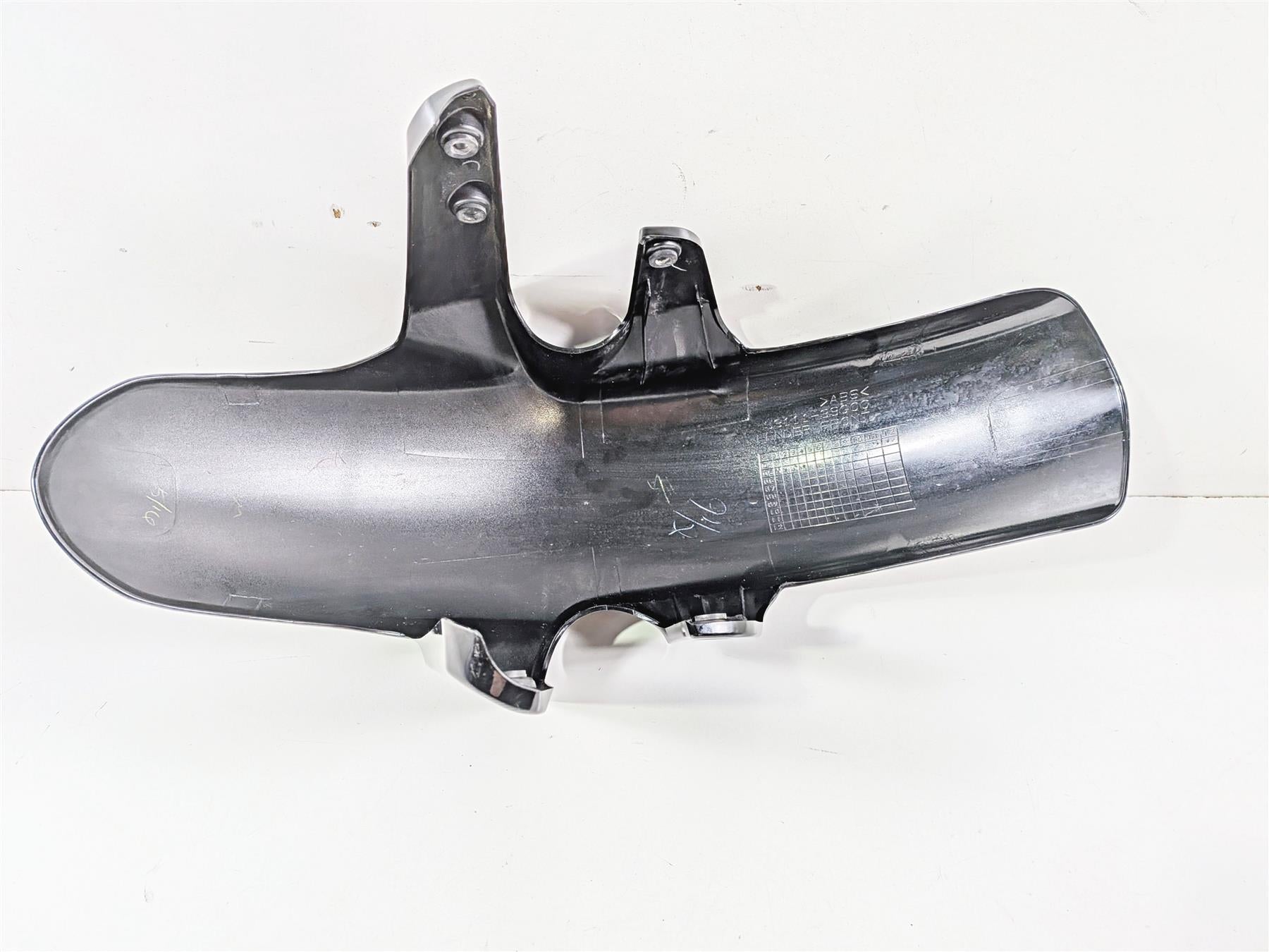 2005 Suzuki VZ800 M50 Boulevard Front Fender 53110-39G00 53111-39G00 {{ shop.shopifyCountryName }} - Mototech271