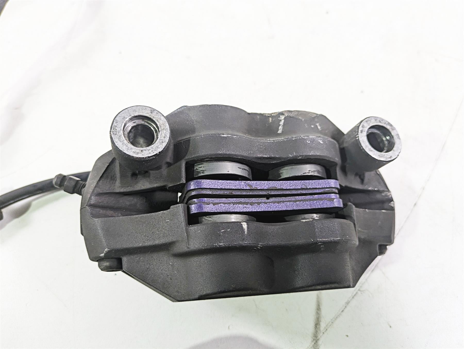 2007 Suzuki GSXR600 Front Brake Calipers 110mm Tokico 59100-41G00-999 {{ shop.shopifyCountryName }} - Mototech271