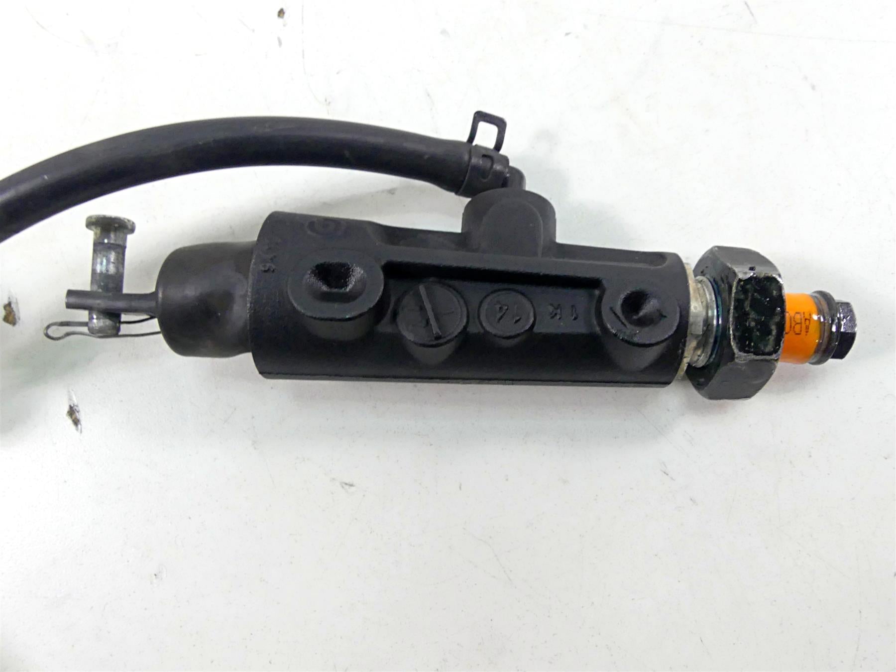 2015 Harley VRSCF Muscle VRod Rear Brake Master Cylinder Read 44740