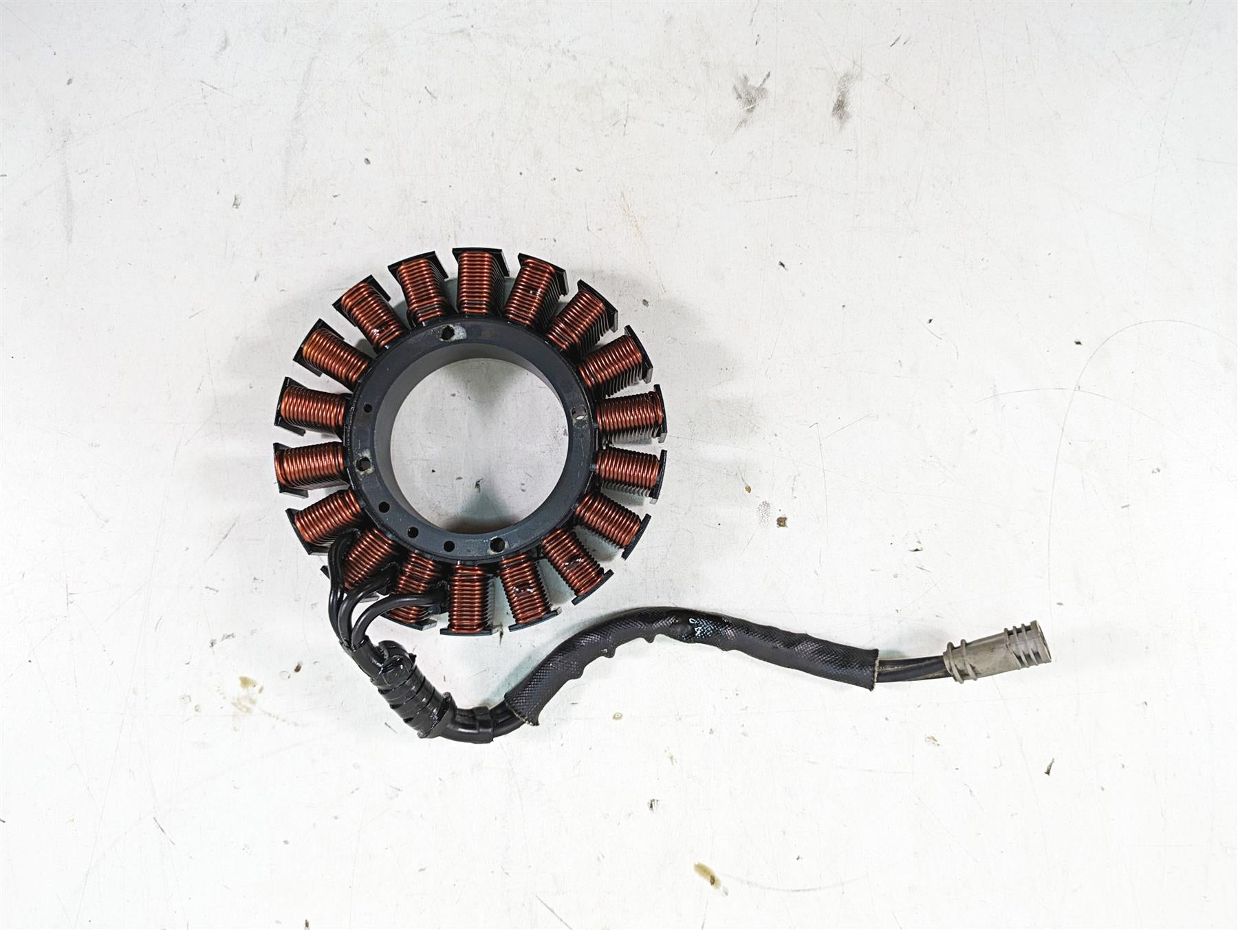 2010 Harley Touring FLHTCU Electra Glide Ignition Stator Alternator 29987-06D {{ shop.shopifyCountryName }} - Mototech271