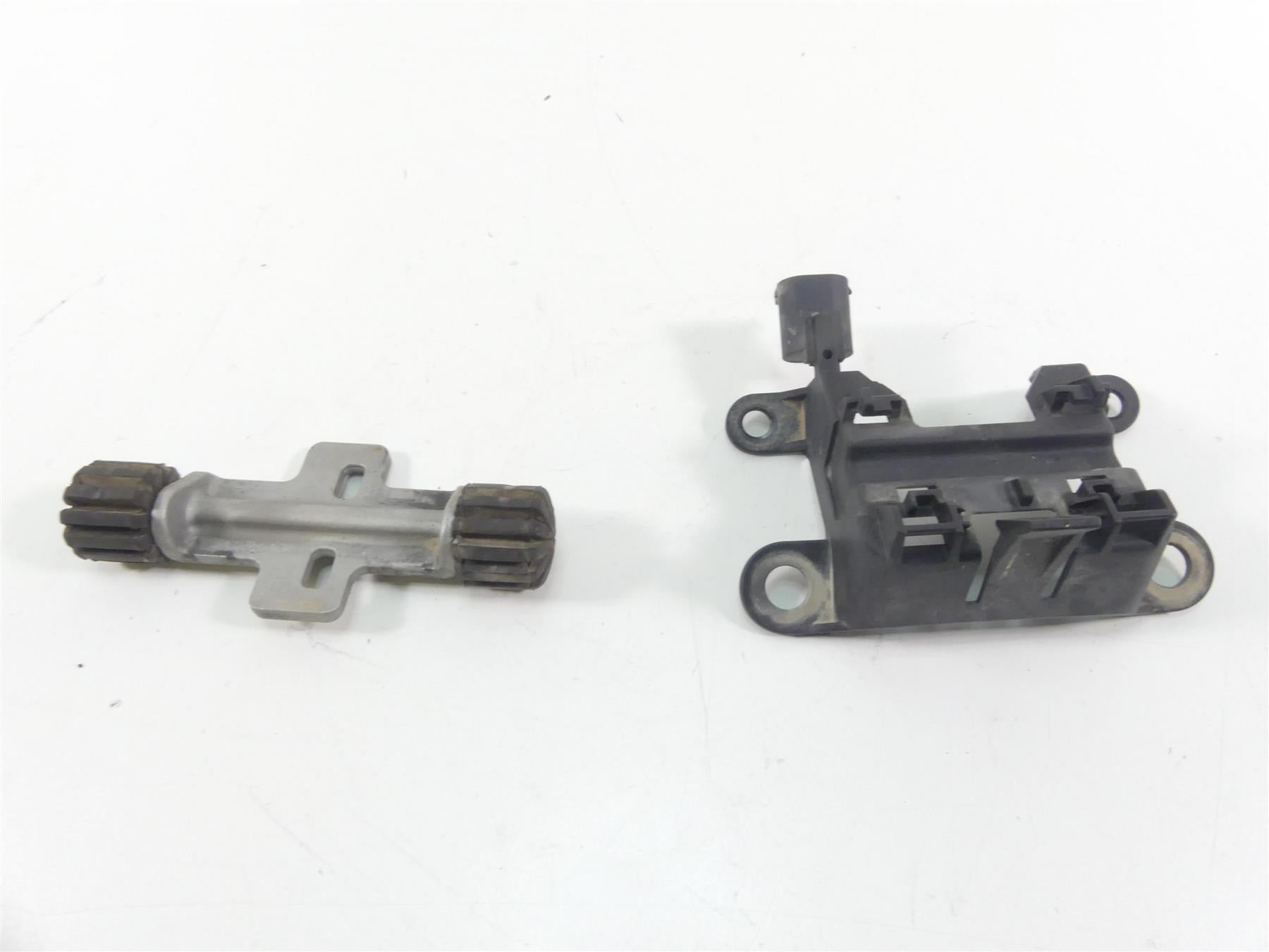 2013 BMW R1200GS GSW K50 Seat Saddle Mount Adjuster Plate 52538532741 {{ shop.shopifyCountryName }} - Mototech271