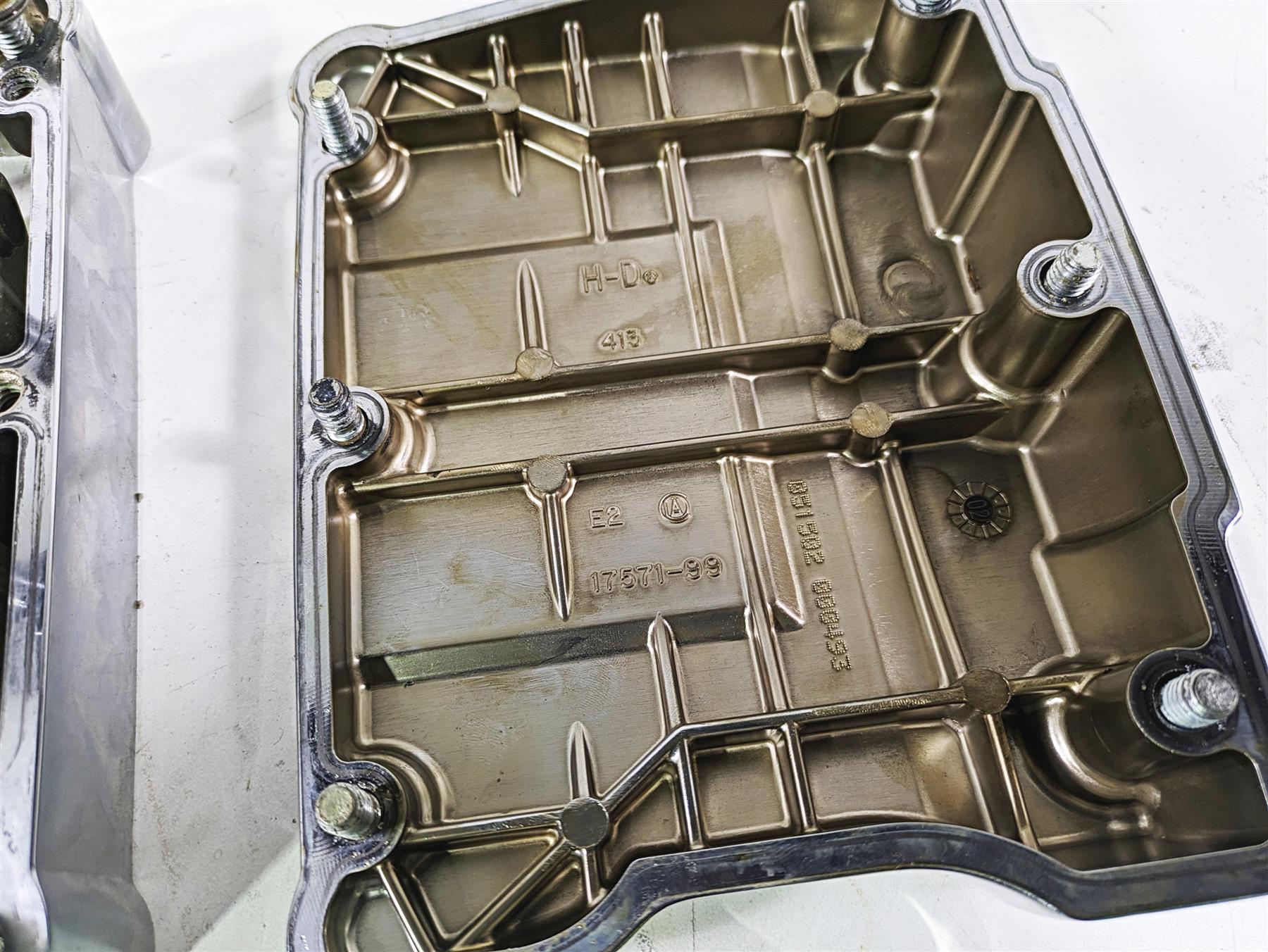 2003 Harley Dyna FXDL Low Rider 100TH Rocker Box Valve Cover Set 17571-99 {{ shop.shopifyCountryName }} - Mototech271