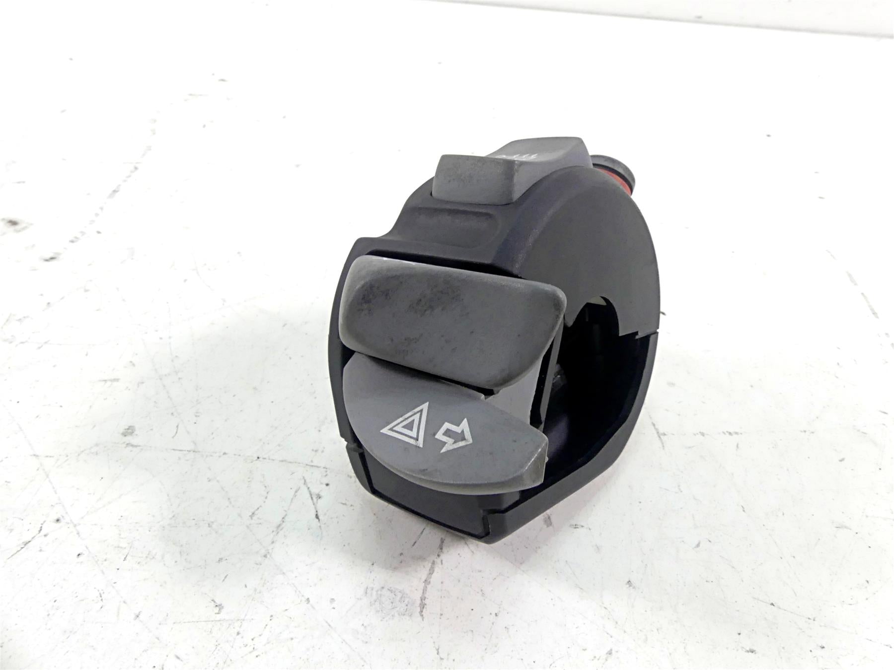 2009 BMW R1200 GS K25 Right Hand Heat Start Stop Control Switch 61317694982 {{ shop.shopifyCountryName }} - Mototech271