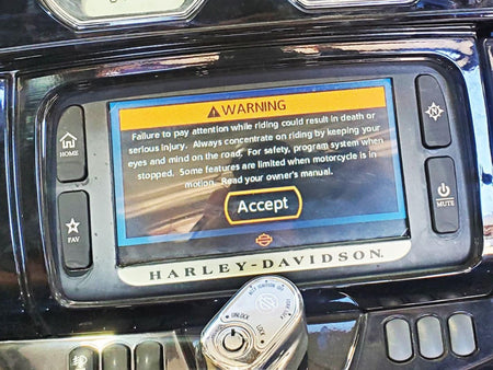 2015 Harley Touring FLHTKL E -Glide Low Boom Box 6.5GT Radio Screen 76000076 {{ shop.shopifyCountryName }} - Mototech271