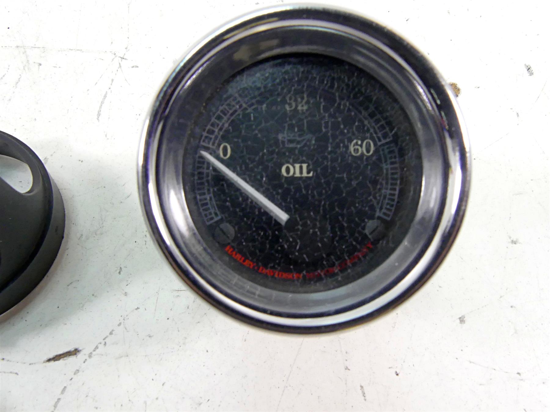 2002 Harley Touring FLHTC Electra Glide Oil Pressure Gauge 75032-99B {{ shop.shopifyCountryName }} - Mototech271