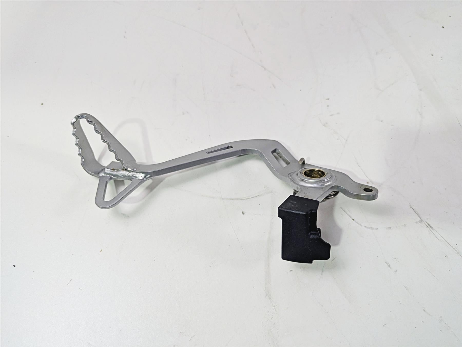 2010 BMW R1200GS K25 Rear Brake Lever Pedal 35217695901 {{ shop.shopifyCountryName }} - Mototech271