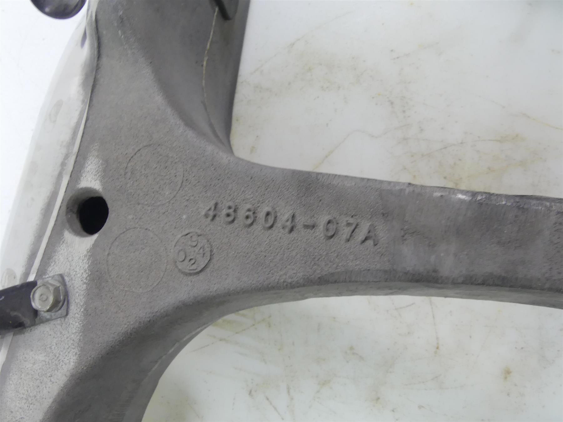 2012 Harley VRSCF Muscle Rod Swingarm Swing Arm + 25mm Axle & Guard 48604-07A {{ shop.shopifyCountryName }} - Mototech271