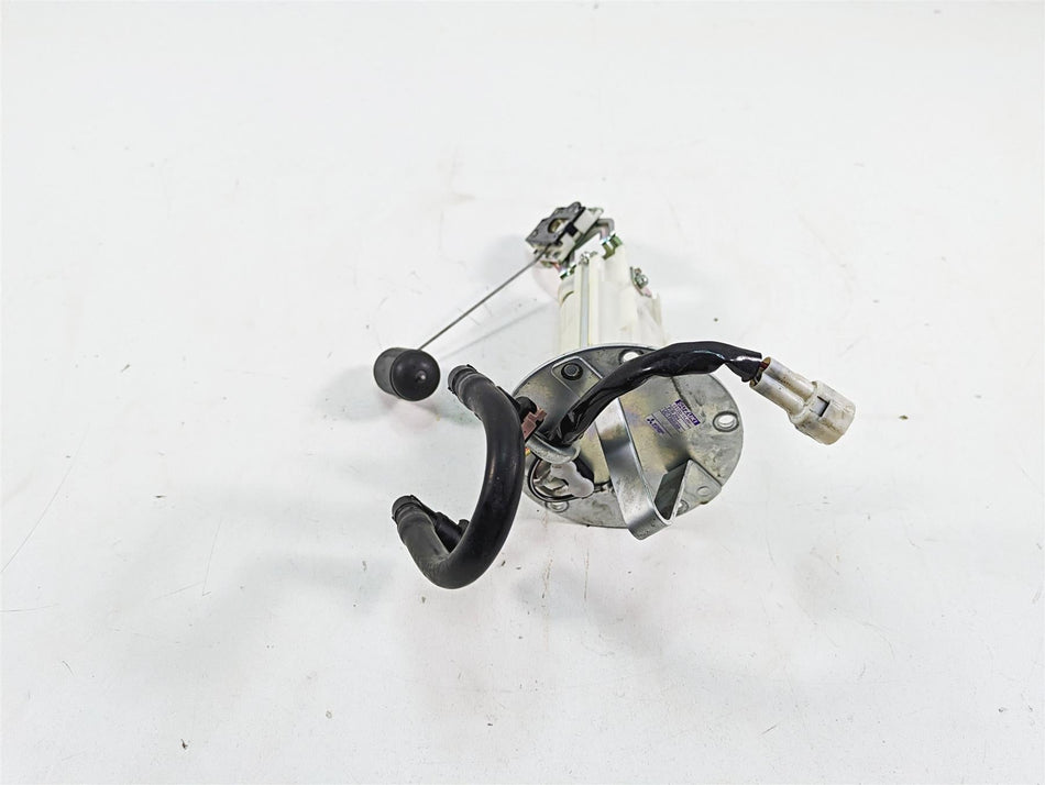 2022 Suzuki GSXR 750 Fuel Gas Petrol Pump -Tested -Video 15100-14J01 {{ shop.shopifyCountryName }} - Mototech271