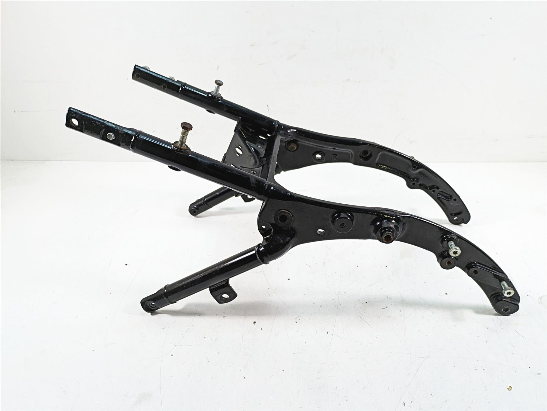 2009 Harley Touring FLHTCU Electra Glide Straight Subframe Sub Frame 48079-09BHP | Mototech271