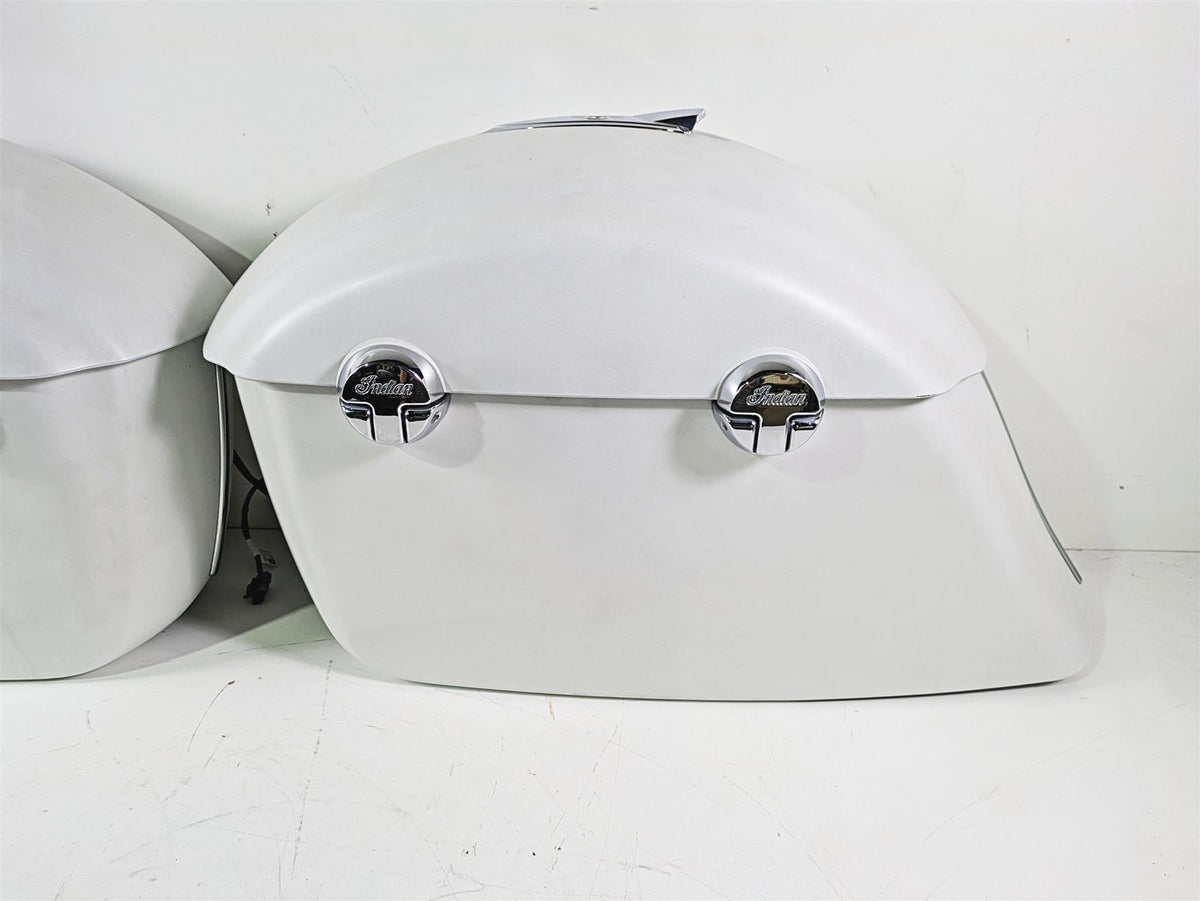 2018 Indian Chieftain Limited Left Saddlebag Saddle Bag Set 5451493 5451494 {{ shop.shopifyCountryName }} - Mototech271