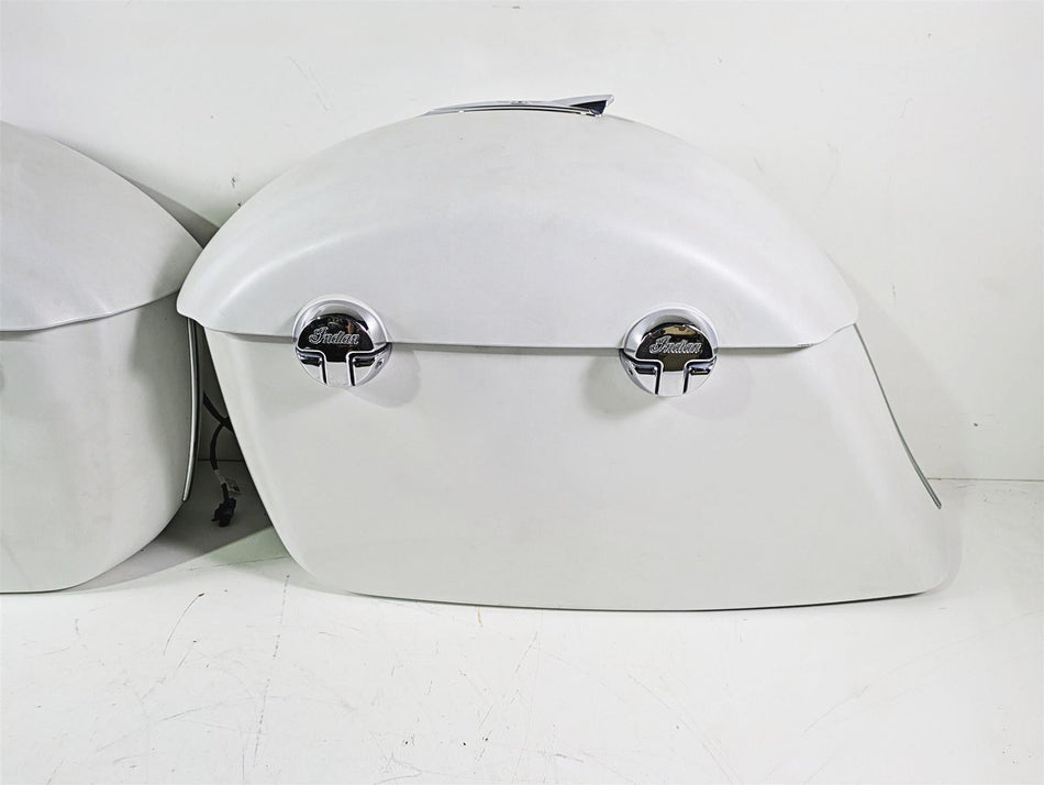 2018 Indian Chieftain Limited Left Saddlebag Saddle Bag Set 5451493 5451494 {{ shop.shopifyCountryName }} - Mototech271
