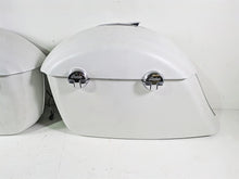 Load image into Gallery viewer, 2018 Indian Chieftain Limited Left Saddlebag Saddle Bag Set 5451493 5451494 | Mototech271

