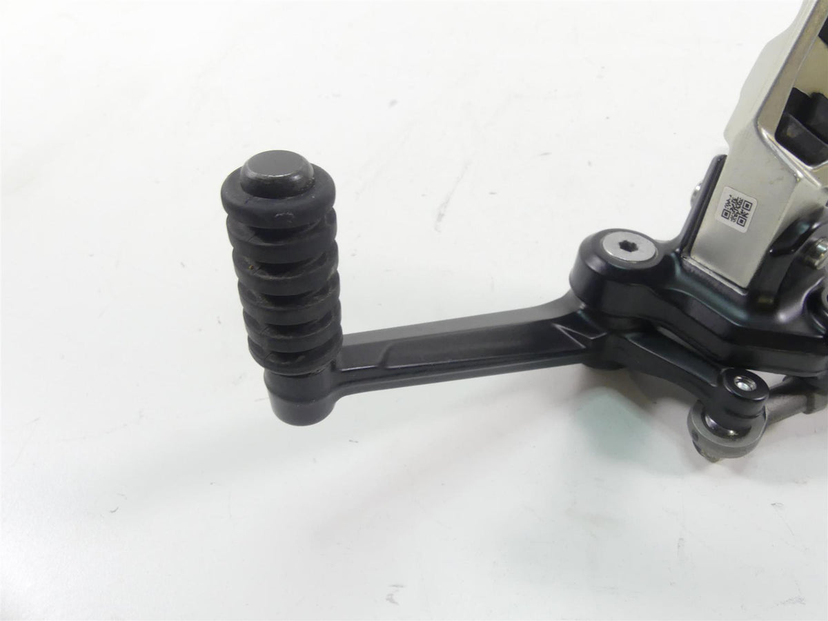 2022 Indian FTR1200 S Left Foot Peg & Shifter Lever Set 1025612 5143343 5143353 {{ shop.shopifyCountryName }} - Mototech271