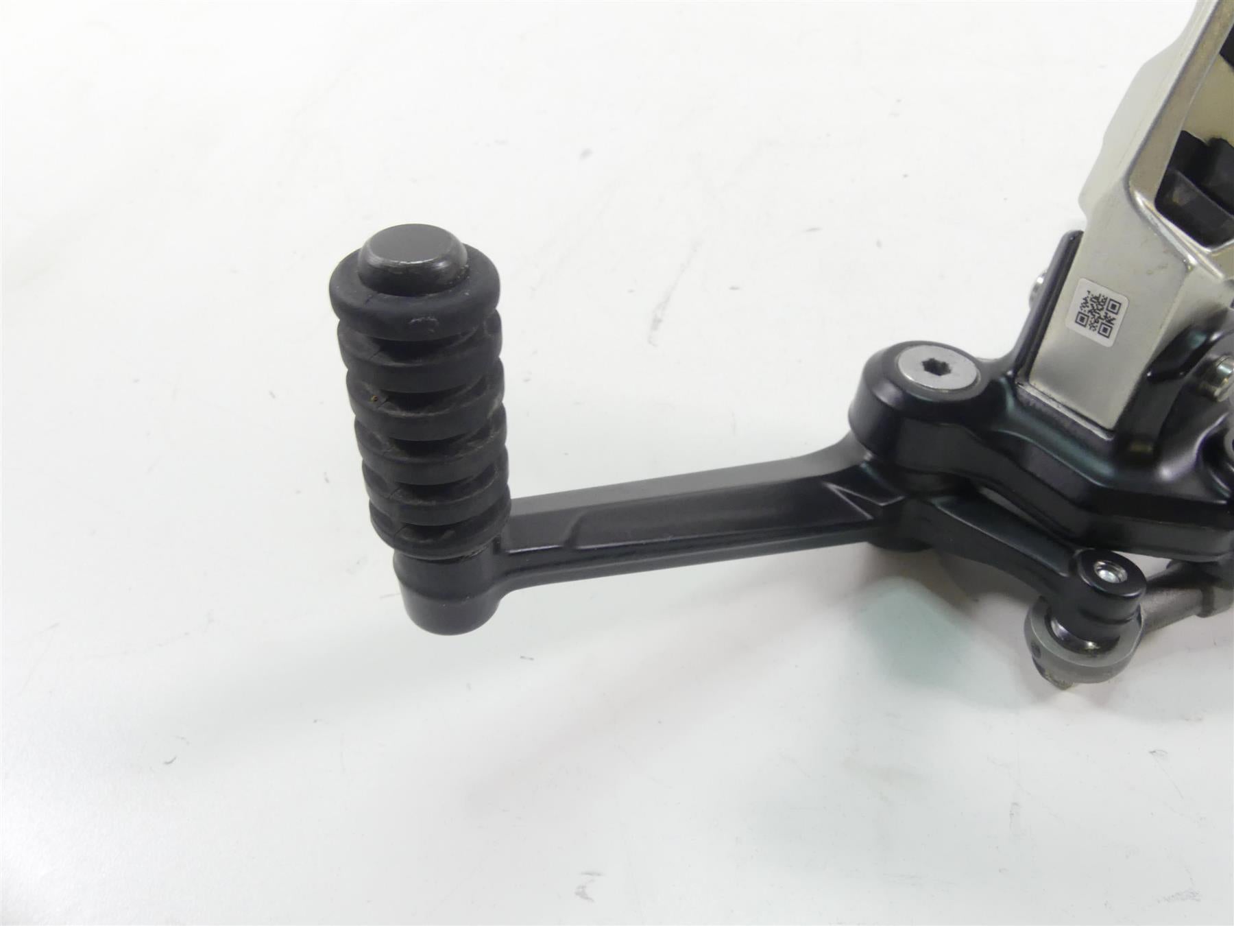 2022 Indian FTR1200 S Left Foot Peg & Shifter Lever Set 1025612 5143343 5143353 {{ shop.shopifyCountryName }} - Mototech271