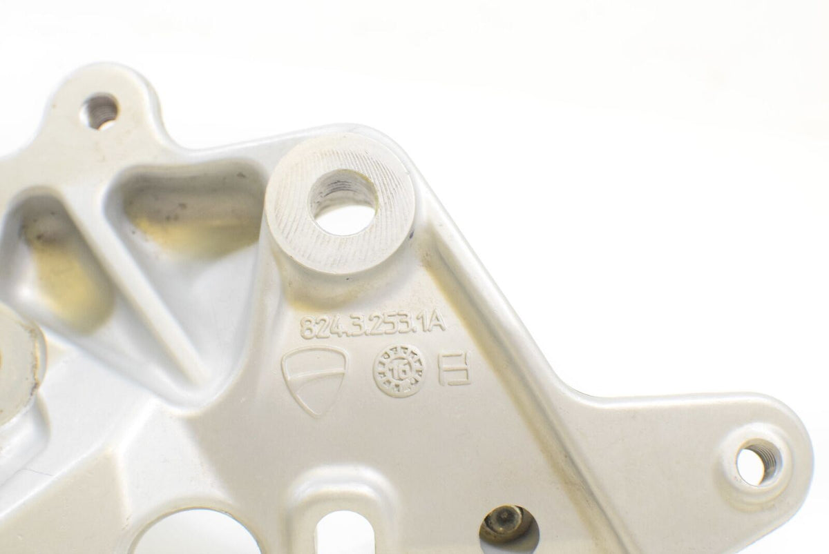 2017 Ducati Multistrada 1200 ABS Left Front Rider Footpeg 82432531A {{ shop.shopifyCountryName }} - Mototech271