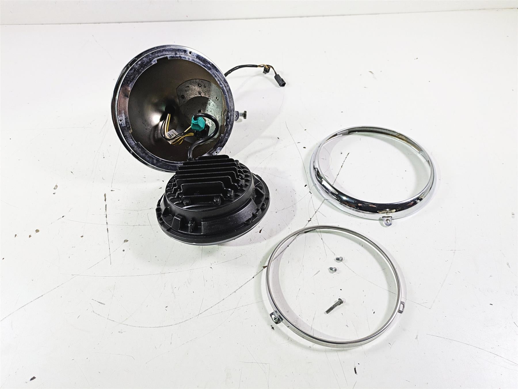 2016 Harley FLSTC Softail Heritage Headlight Head Lamp & Led Light 69748-05B {{ shop.shopifyCountryName }} - Mototech271