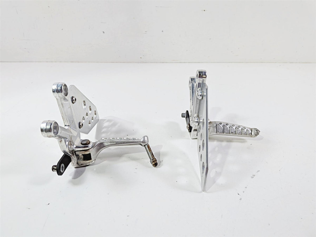 2008 Aprilia RSVR 1000 Factory Front Left & Right Foot Pegs AP8154069 AP8154070 {{ shop.shopifyCountryName }} - Mototech271